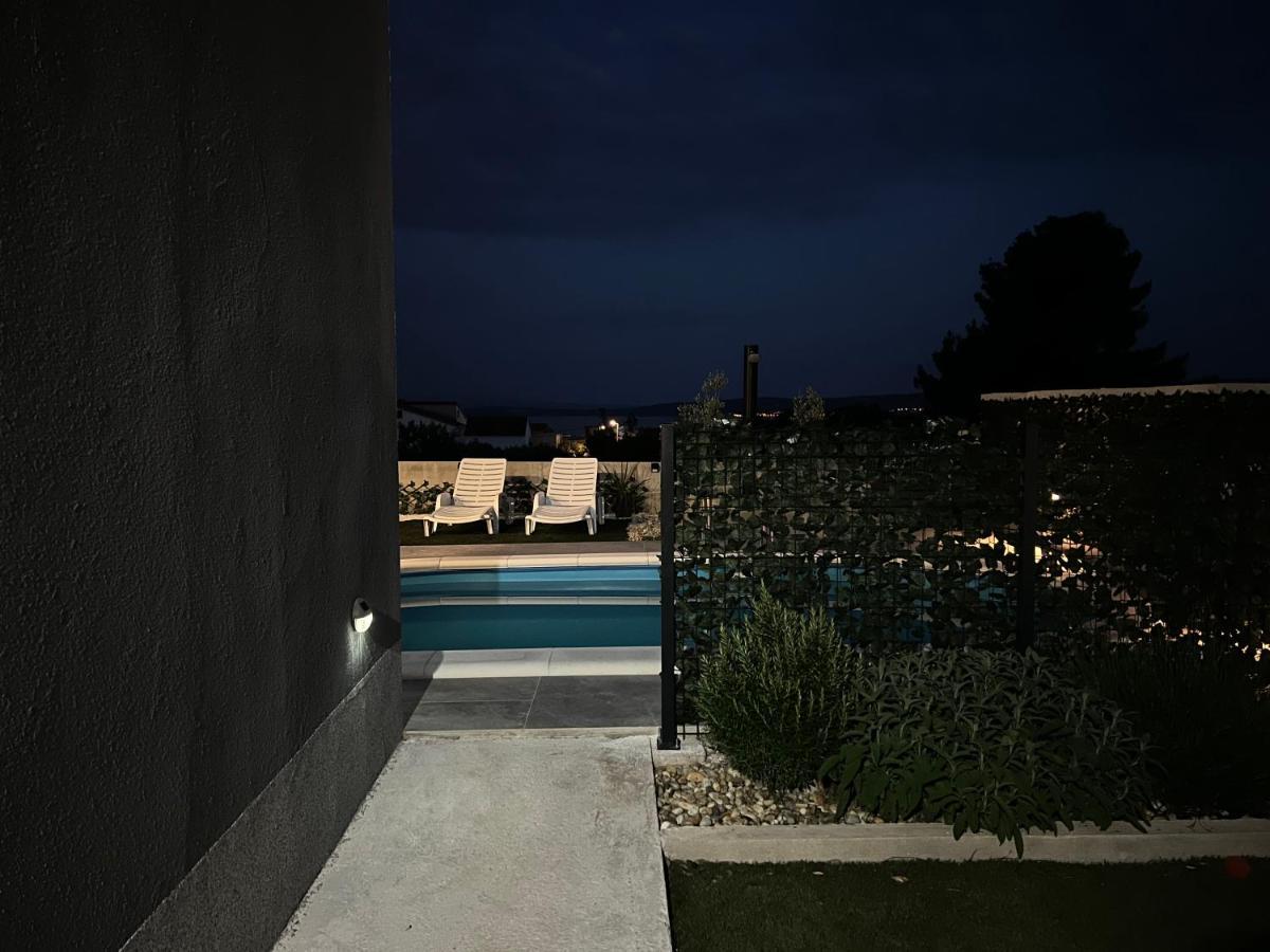 Villa Marta 3 Bedrooms, 2 Baths And Pool Kaštel Štafilić Zewnętrze zdjęcie